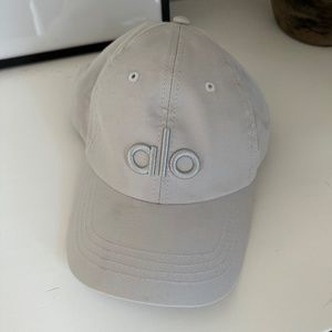 Alo Yoga Off Duty Cap - Light Gray